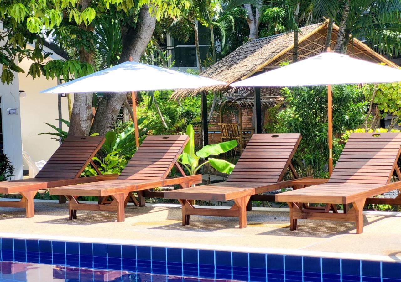 Blue Palm Kata Resort Buitenkant foto