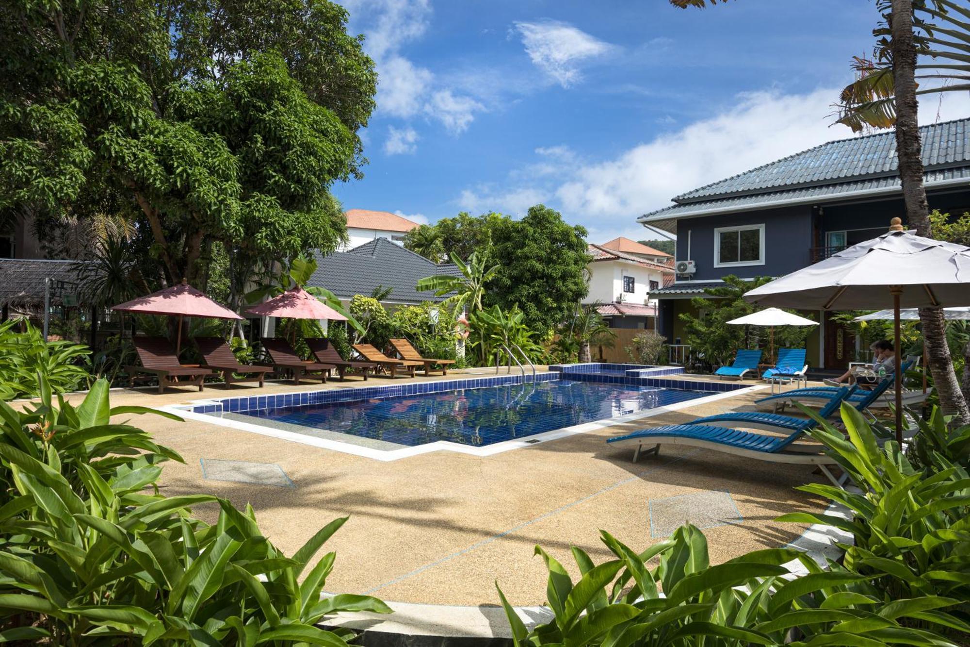 Blue Palm Kata Resort Buitenkant foto